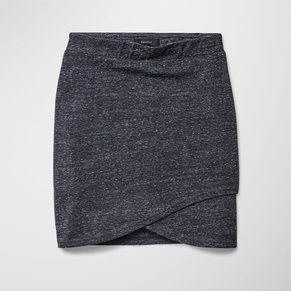 Aritzia Talula Skirt sz xxs - Picture 1 of 6